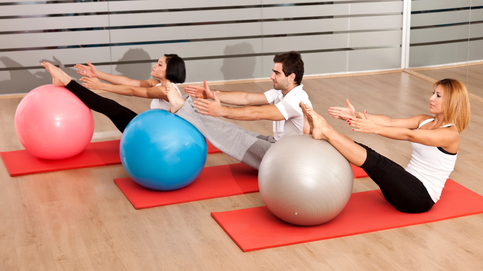 Club Aydınoğlu Grup Dersleri